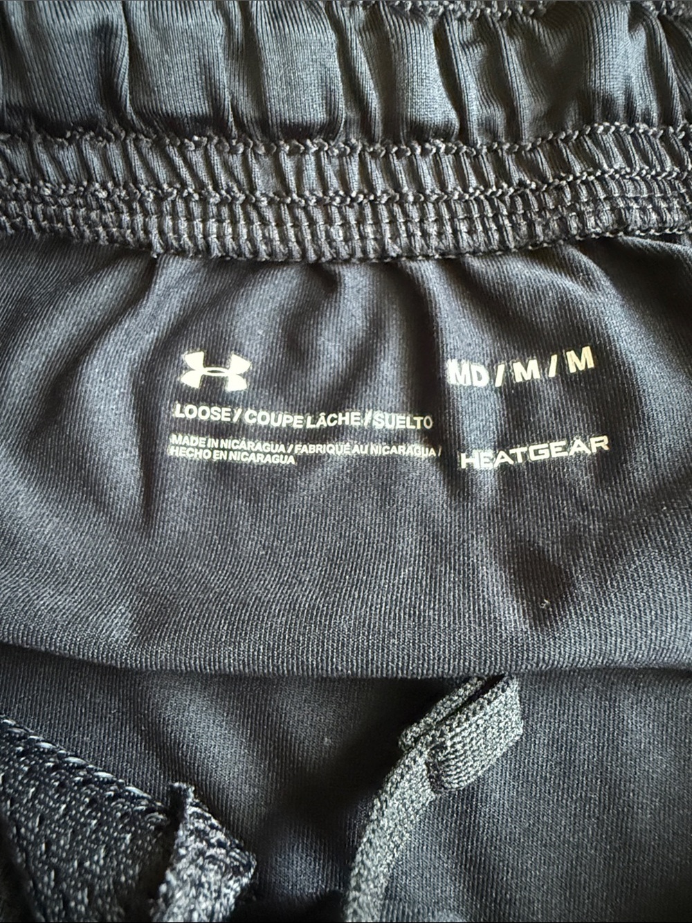 Under Armour Men's Black Athletic Shorts with Blue and Red Accents USA - Picture 2 of 3